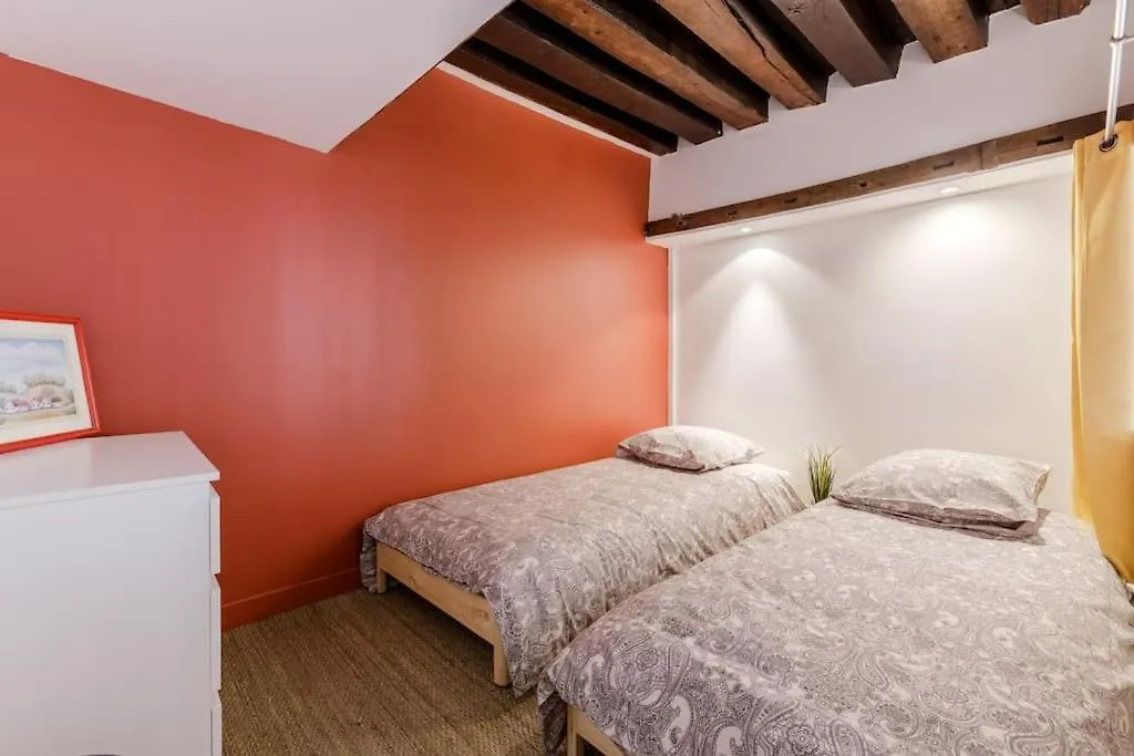 Loft Lumineux Authentique Apartment Paris France