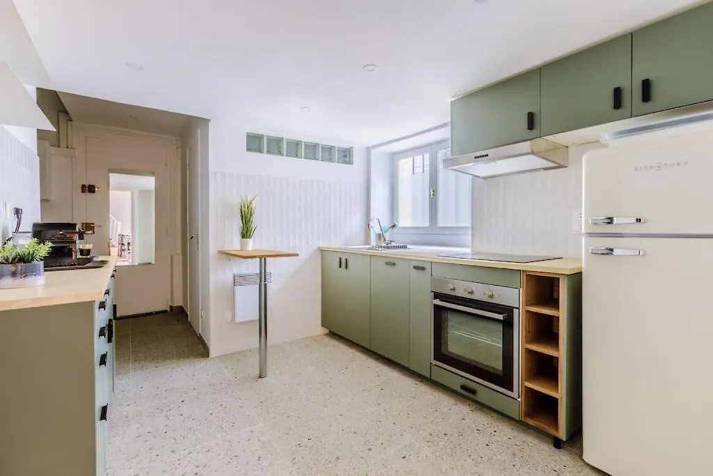 Loft Lumineux Authentique Apartment Paris 0*,  France
