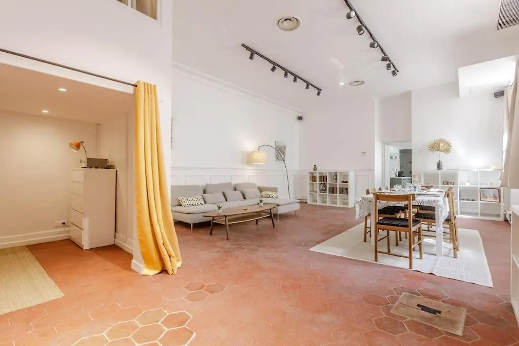 Loft Lumineux Authentique Apartment Paris